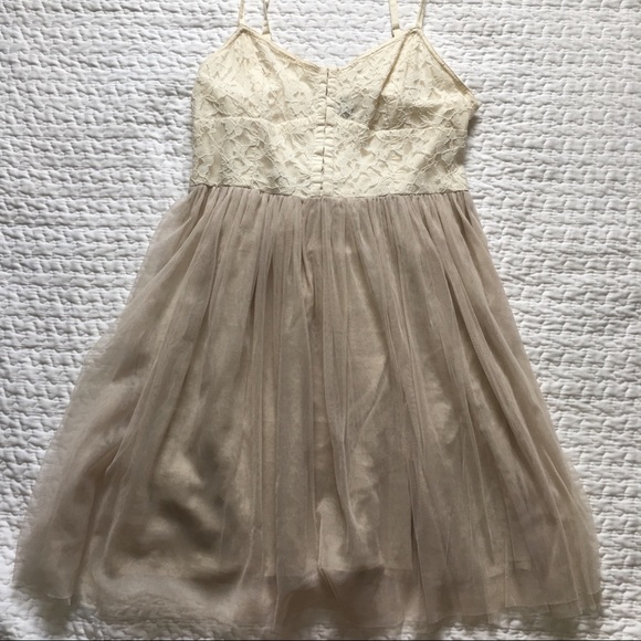 American eagle Nude Tulle dress - Picture 4 of 7